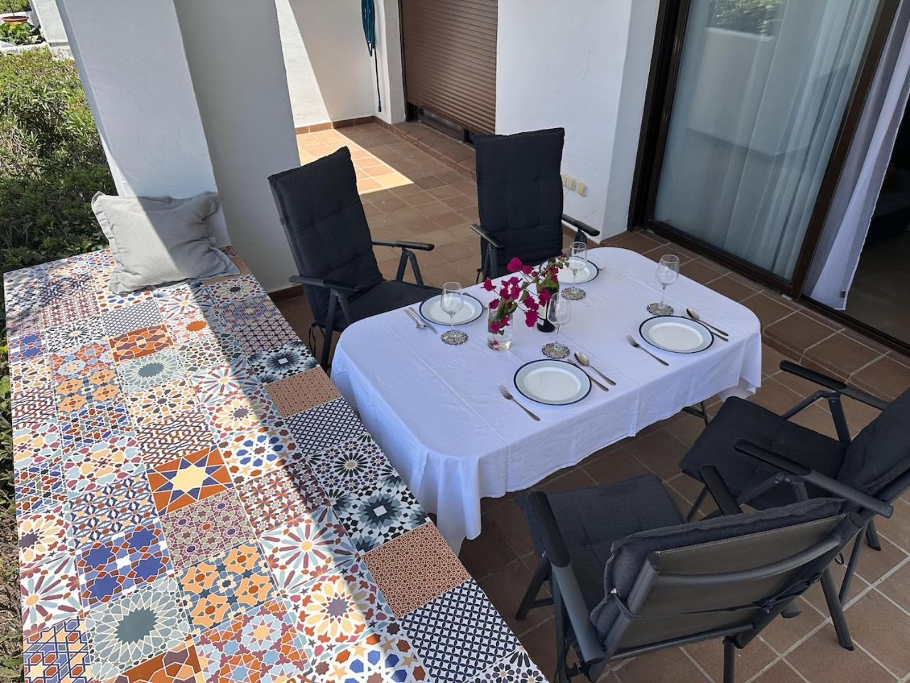 Quiet Family Apartment, 4 Pools, Close To The Beach And Golf, La Marina Alcaidesa 9 02 ภายนอก รูปภาพ