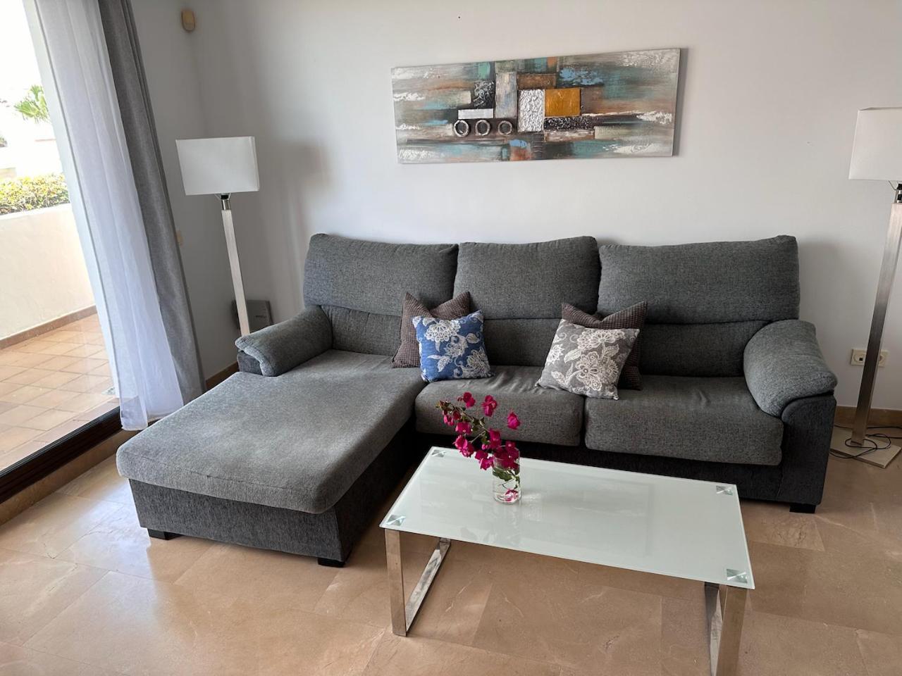 Quiet Family Apartment, 4 Pools, Close To The Beach And Golf, La Marina Alcaidesa 9 02 ภายนอก รูปภาพ