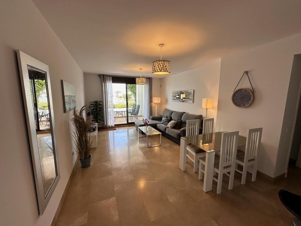 Quiet Family Apartment, 4 Pools, Close To The Beach And Golf, La Marina Alcaidesa 9 02 ภายนอก รูปภาพ
